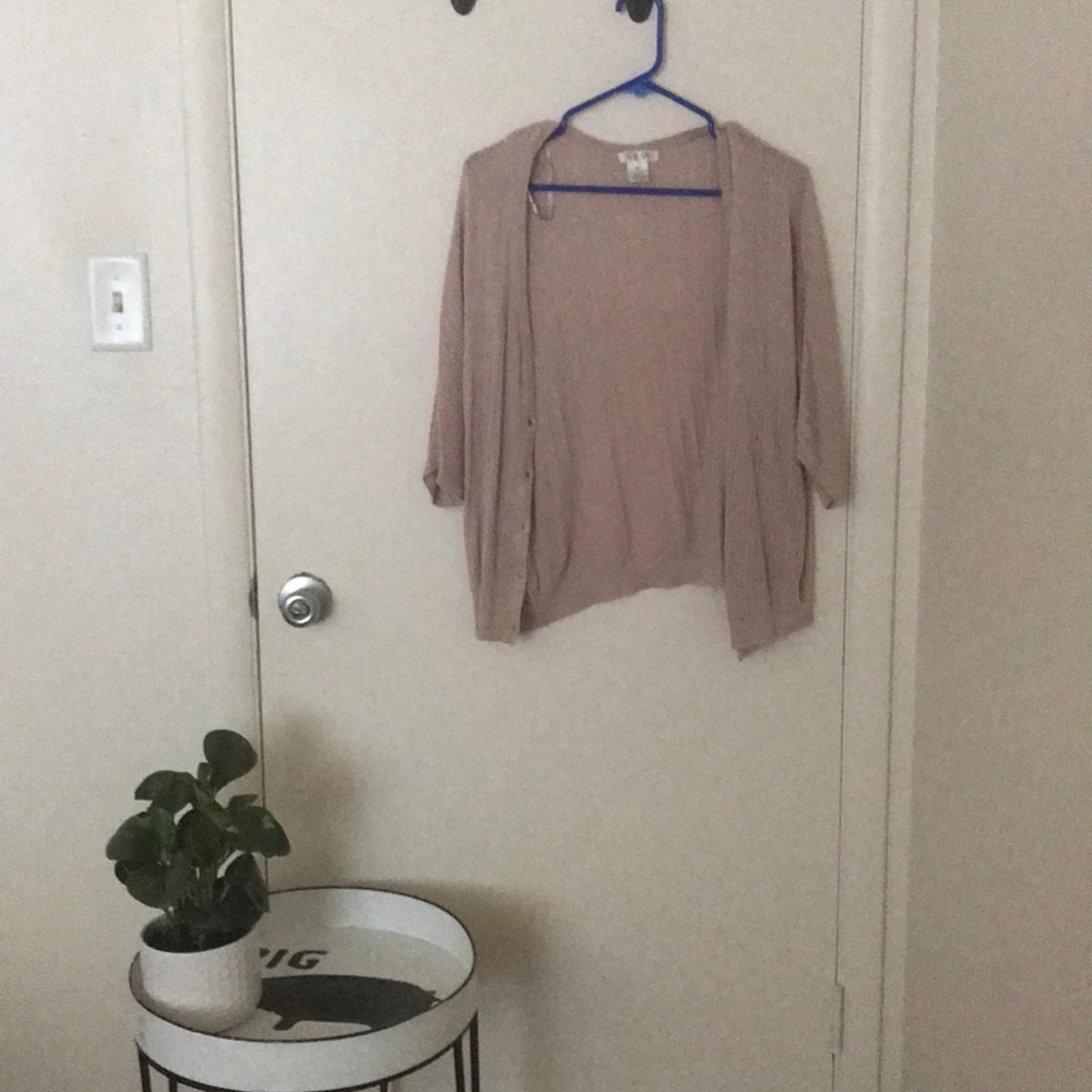 Button down loose fit cardigan